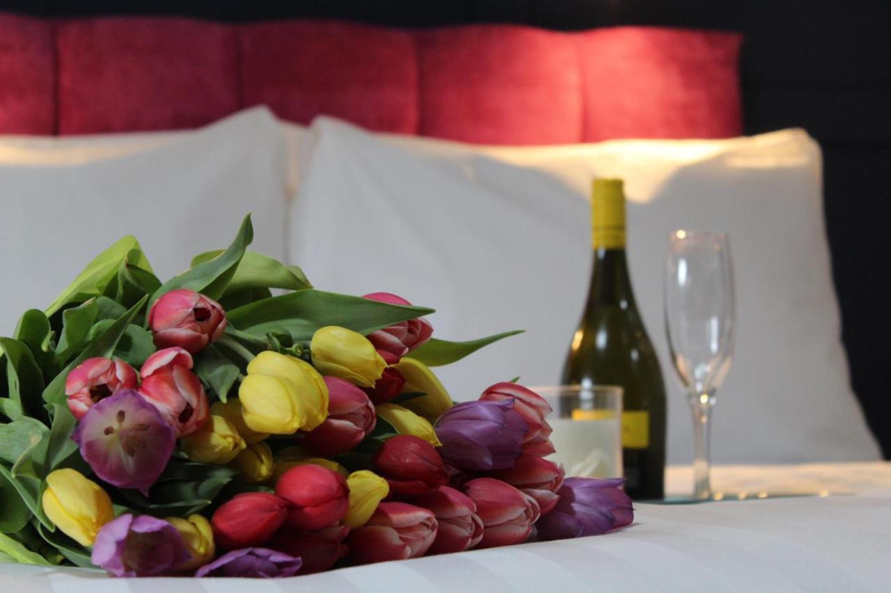 マロー The Dutch Tulipホステル エクステリア 写真